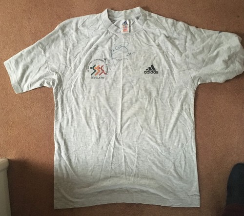 Daley thompson signed world - daley,